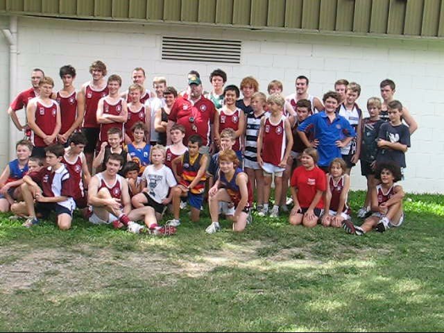 yr33_group004.jpg